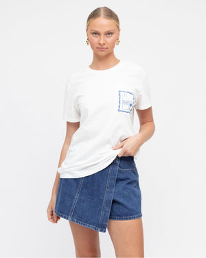 
                  
                    Vino Pocket Tee | White
                  
                