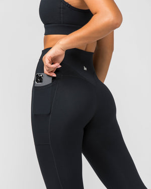 
                  
                    Unrivalled Everyday Pocket Ankle Leggings | Black
                  
                