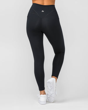 
                  
                    Unrivalled Everyday Pocket Ankle Leggings | Black
                  
                